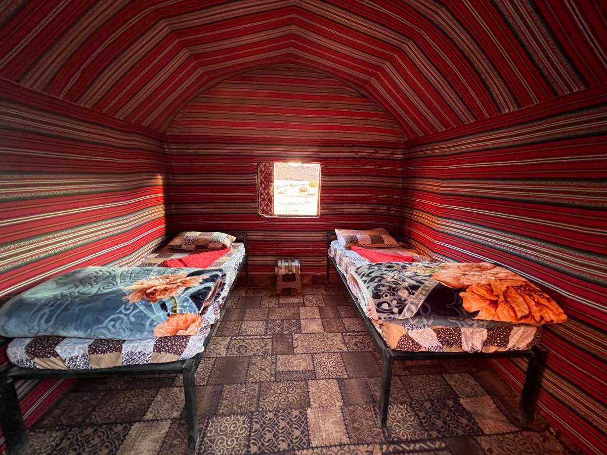 Bedouin Nights Camp Hotel Wadi Rum Bagian luar foto