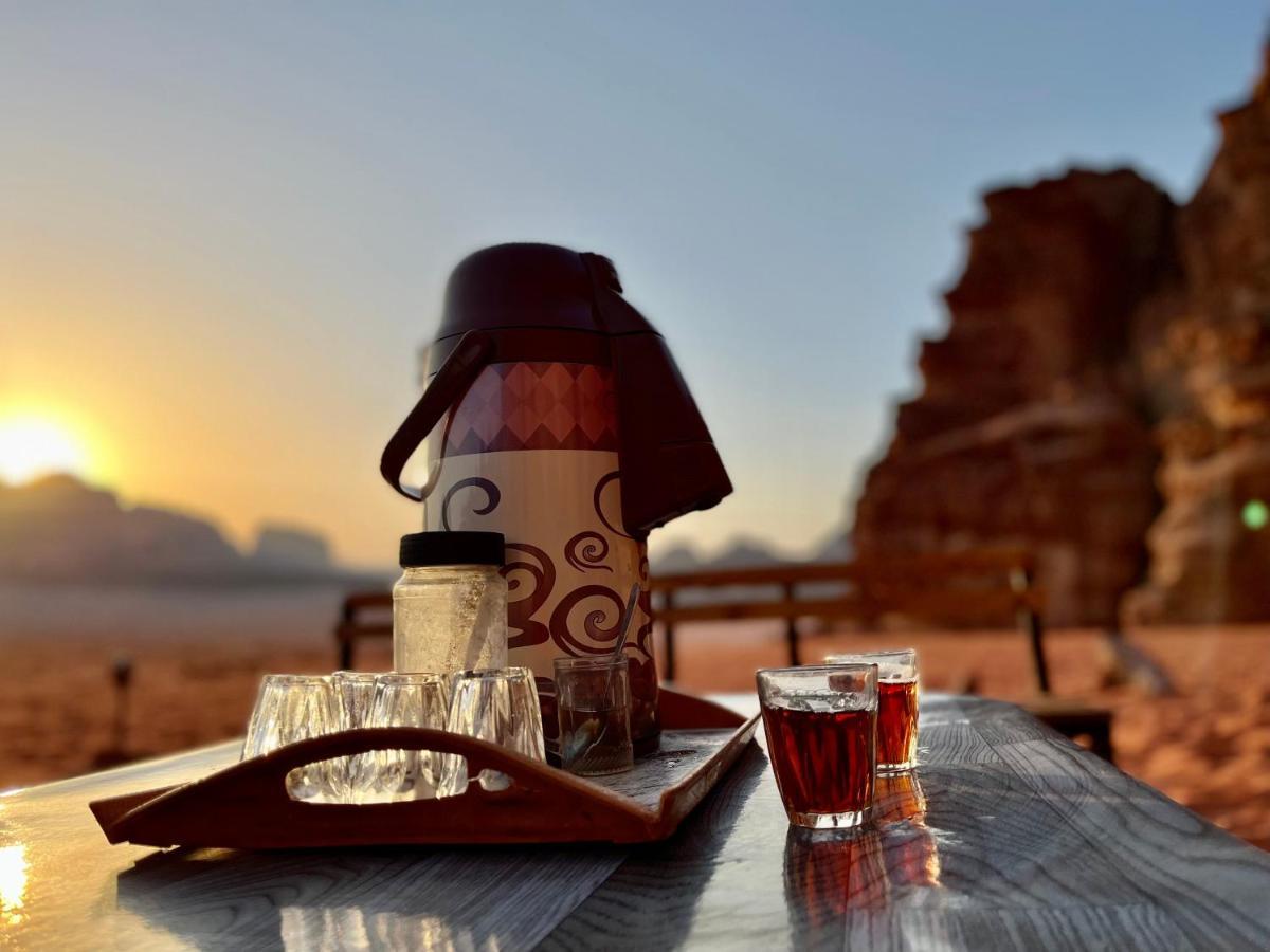 Bedouin Nights Camp Hotel Wadi Rum Bagian luar foto