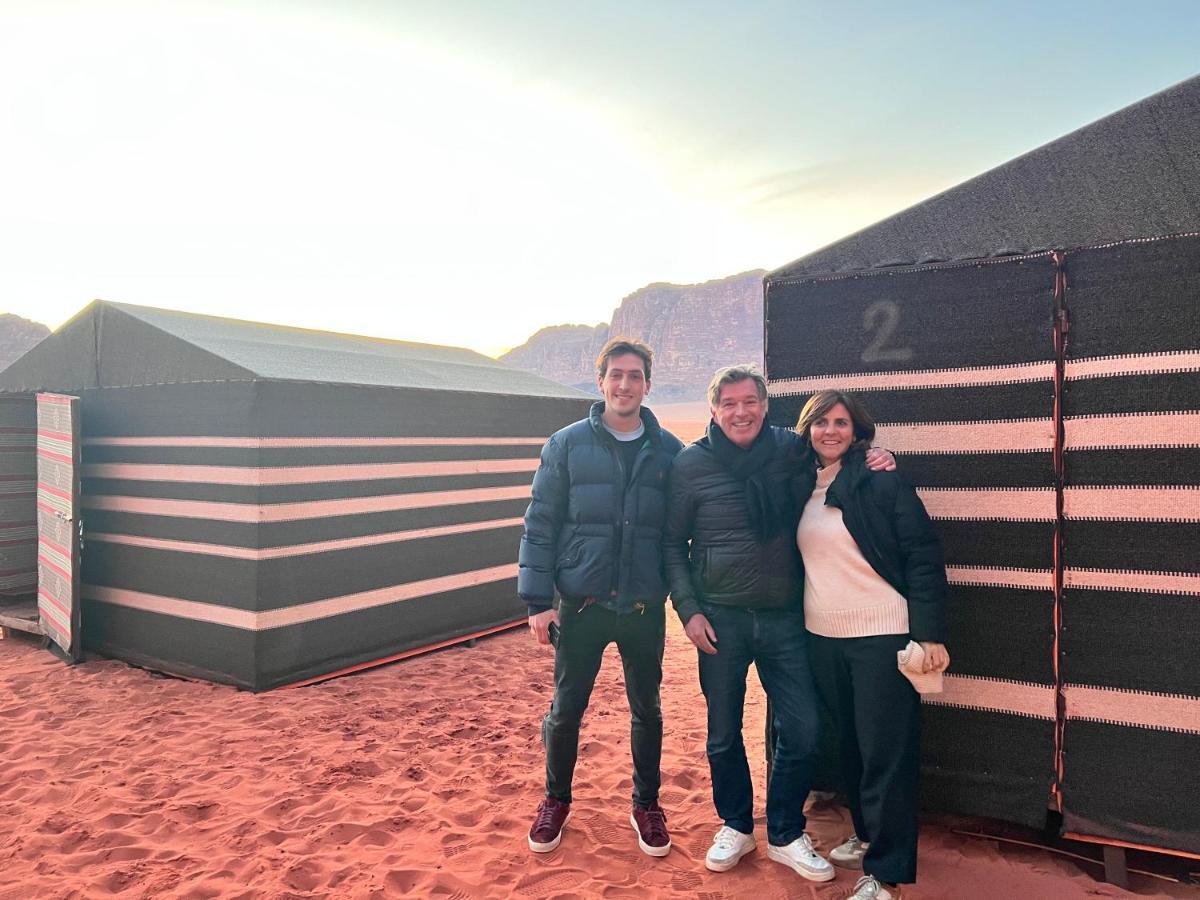 Bedouin Nights Camp Hotel Wadi Rum Bagian luar foto