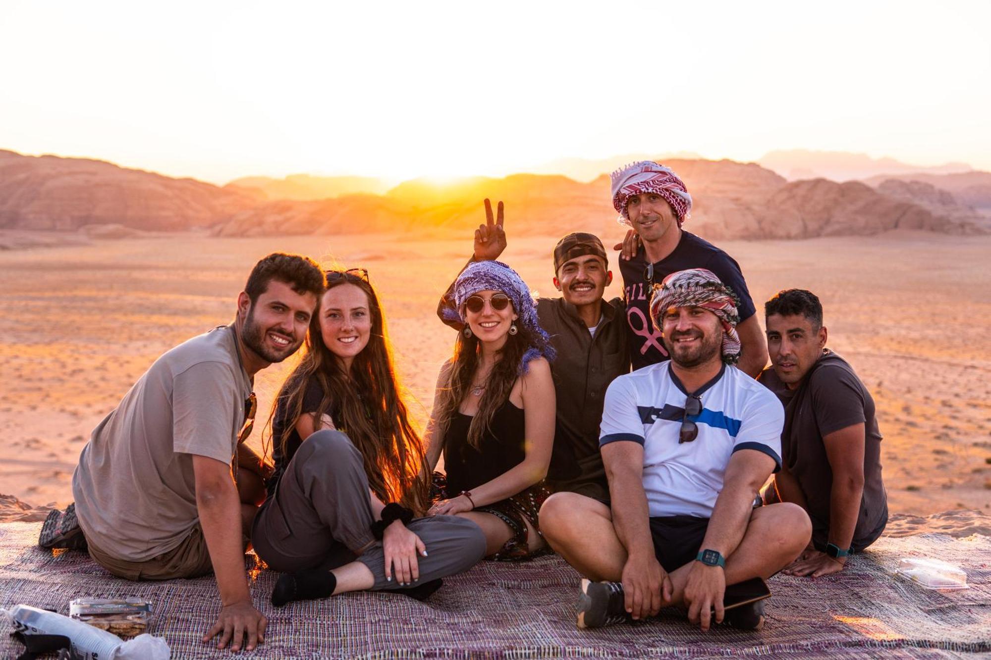 Bedouin Nights Camp Hotel Wadi Rum Bagian luar foto
