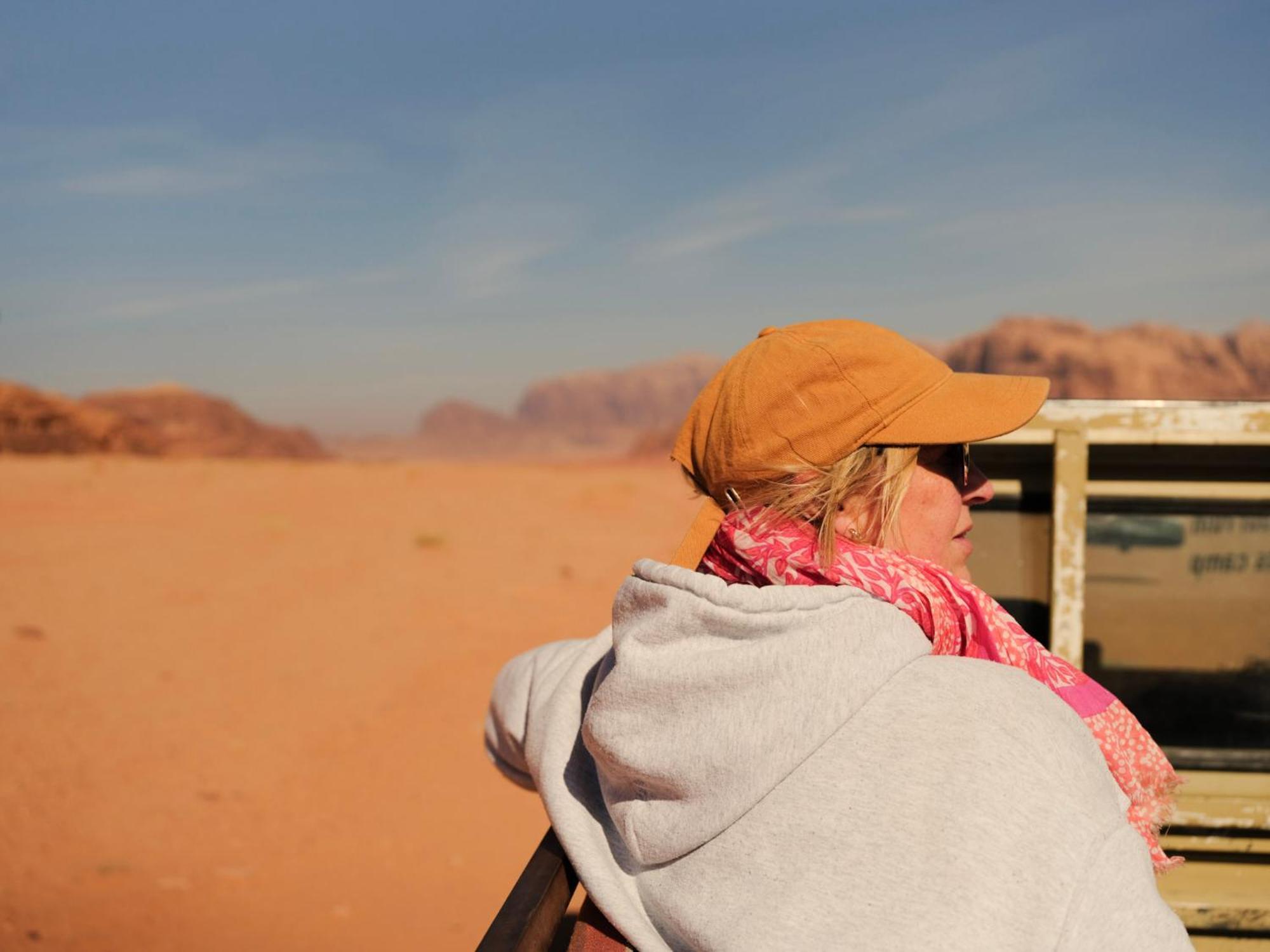 Bedouin Nights Camp Hotel Wadi Rum Bagian luar foto