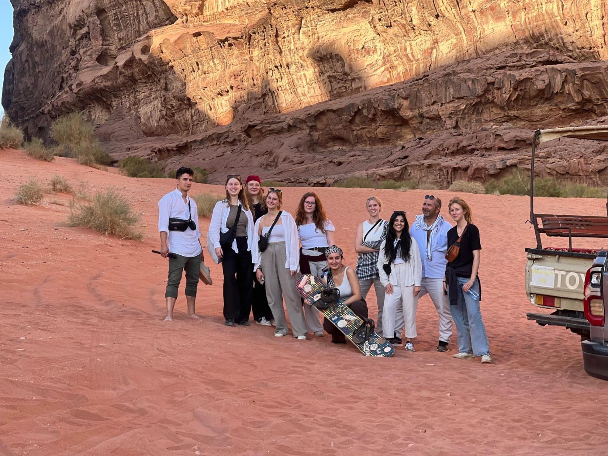 Bedouin Nights Camp Hotel Wadi Rum Bagian luar foto